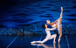 Russian State Ballet Mari El Presenta: 